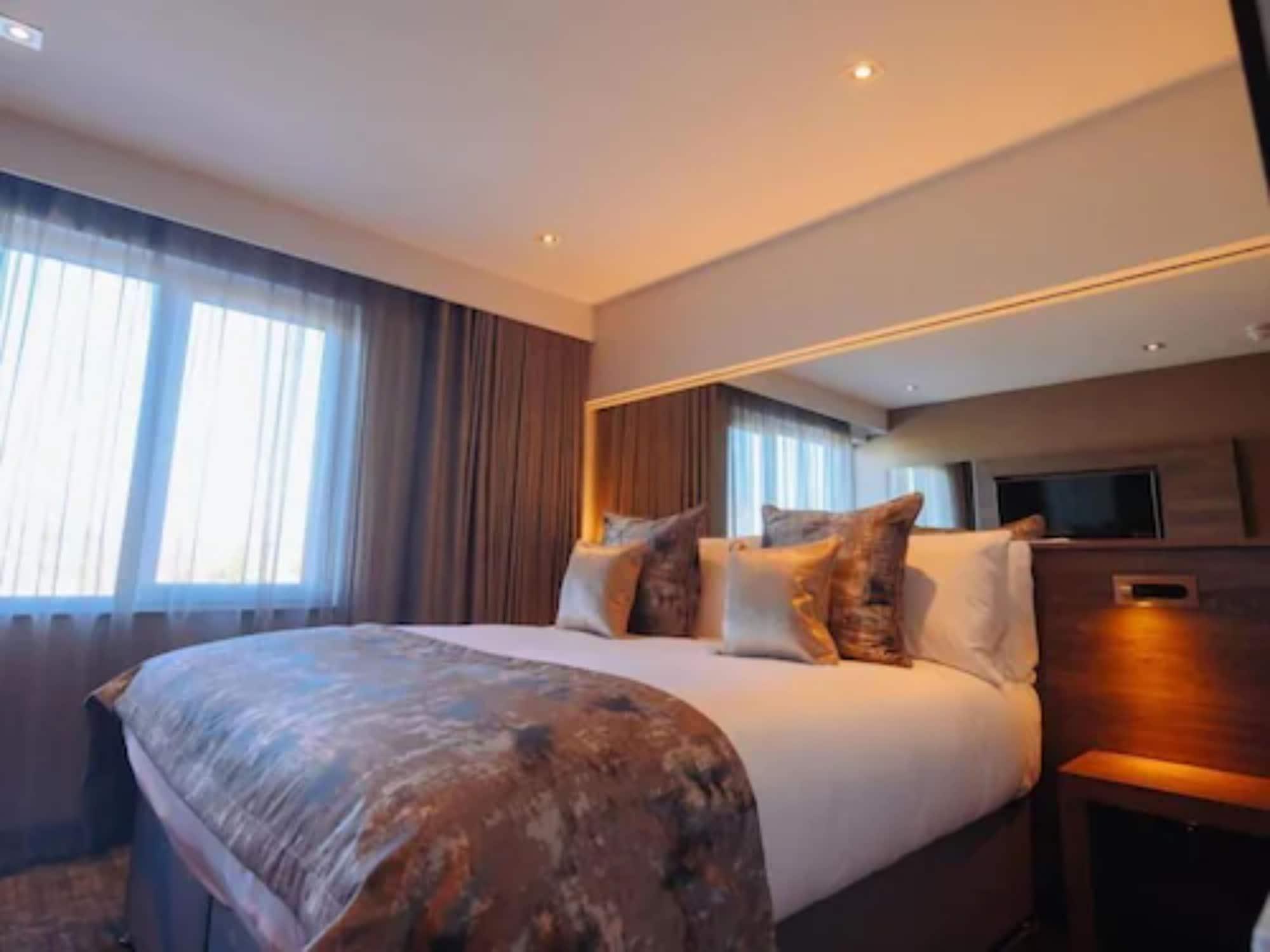 The Redhurst Hotel Glasgow Giffnock Buitenkant foto