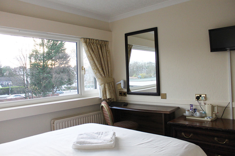 The Redhurst Hotel Glasgow Giffnock Buitenkant foto